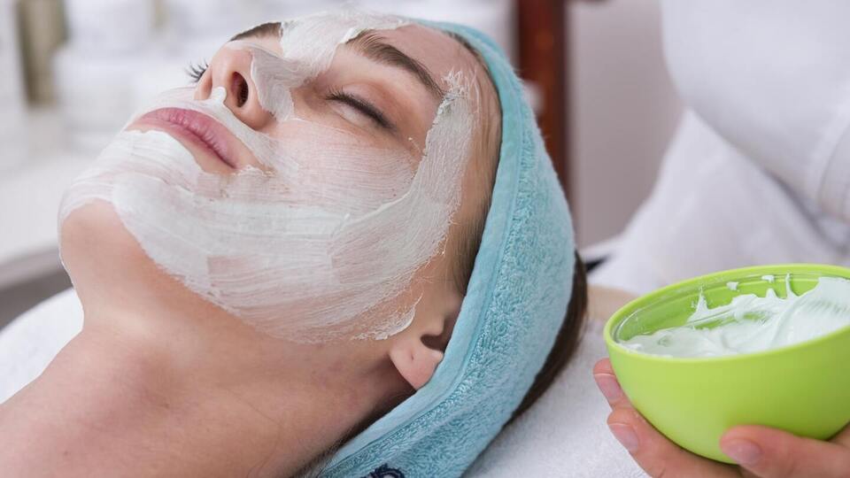 Health Barn Signature Facial