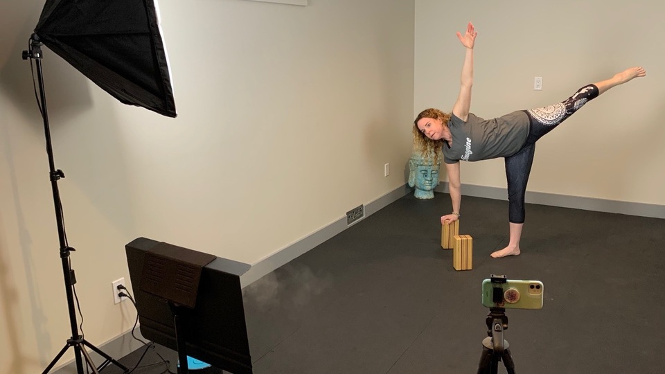 10 Zoom Online Yoga Classes