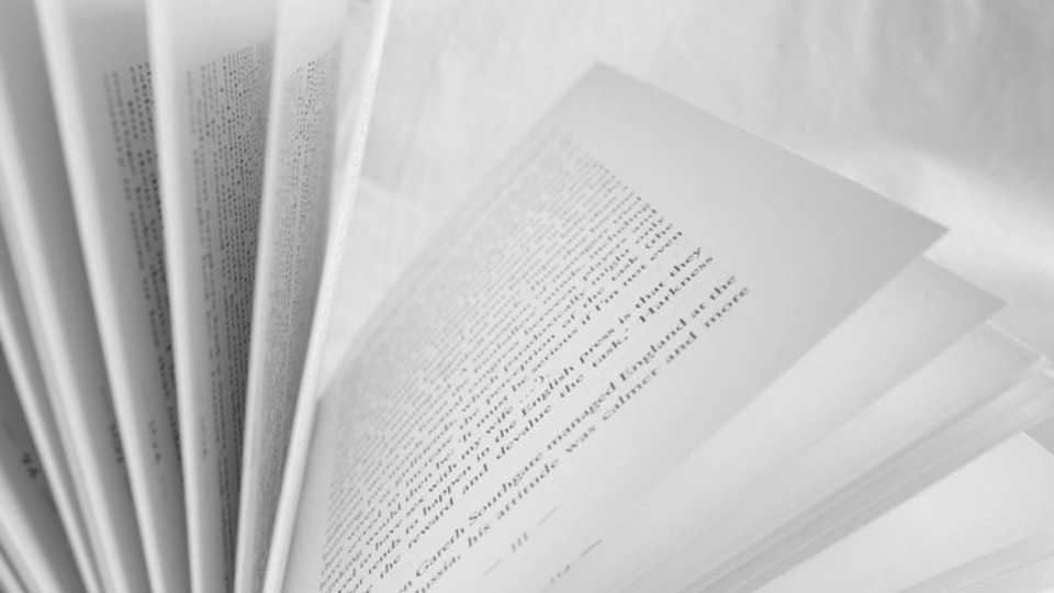 Paperback Lifter