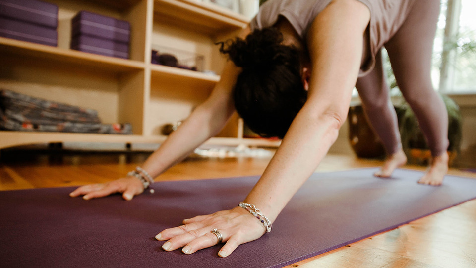 ONLINE MINDFUL MOVE & RESTORE: 5 CLASS PASS