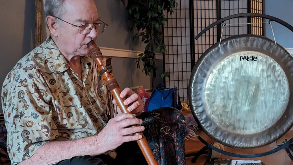 Understand & Experience Sound Therapy using Himalayan Singing Bowls with Stuart