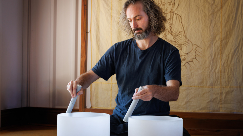 (D) Mon 6:30pm|Chakra Yoga & Meditation|Term 2: 8 Weeks