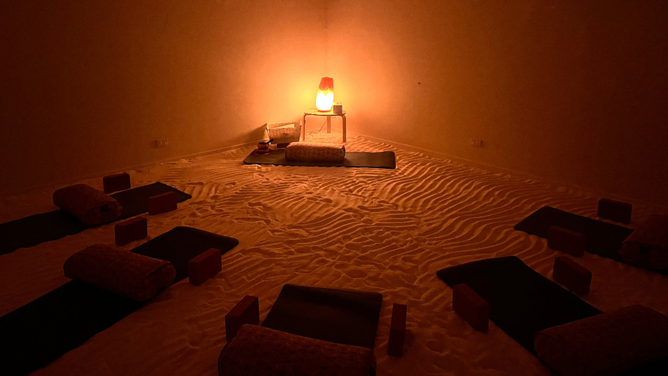 Salt room Yin Yoga and meditation